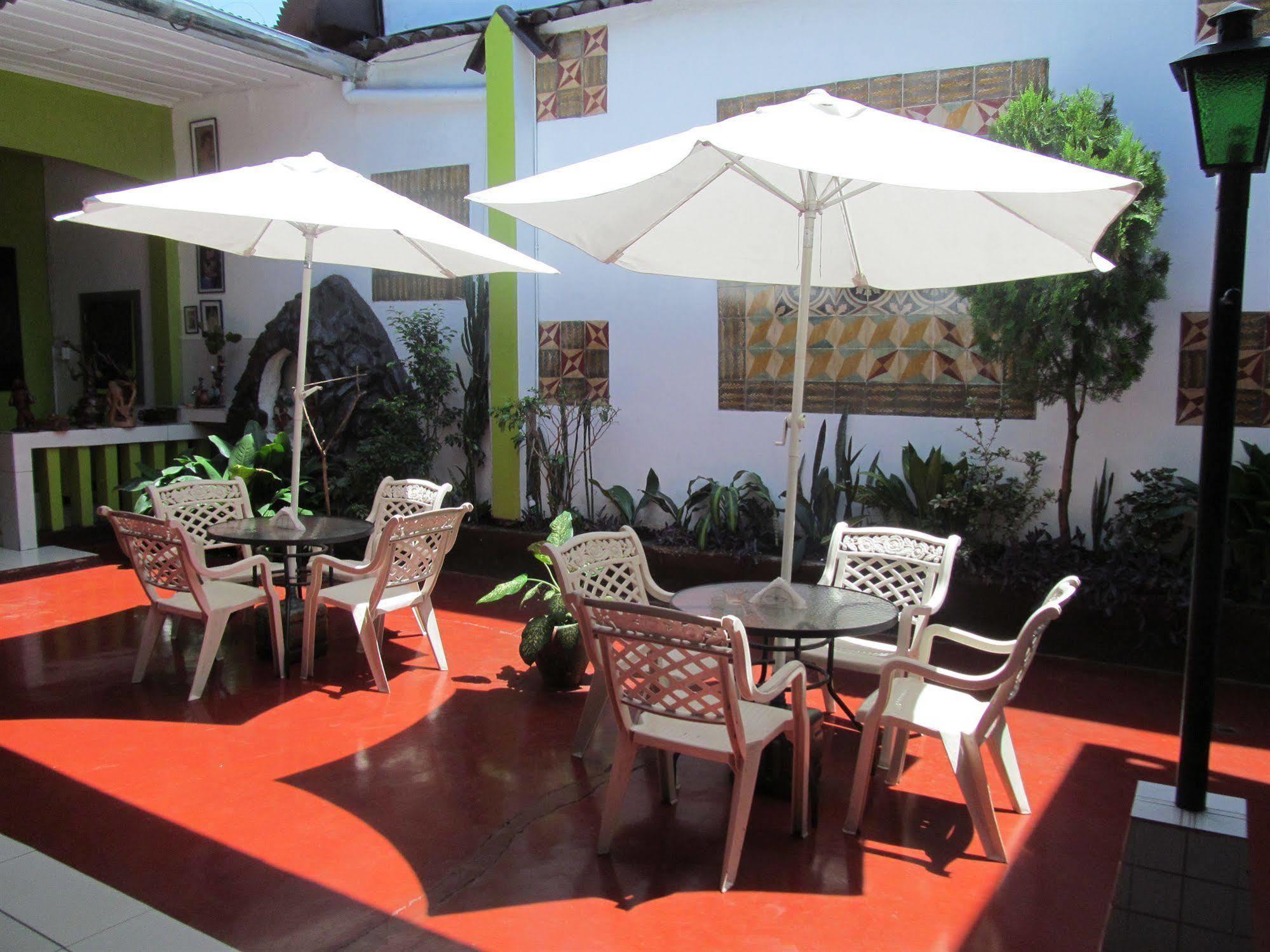 Hotel La Casona Iquitos Exterior foto